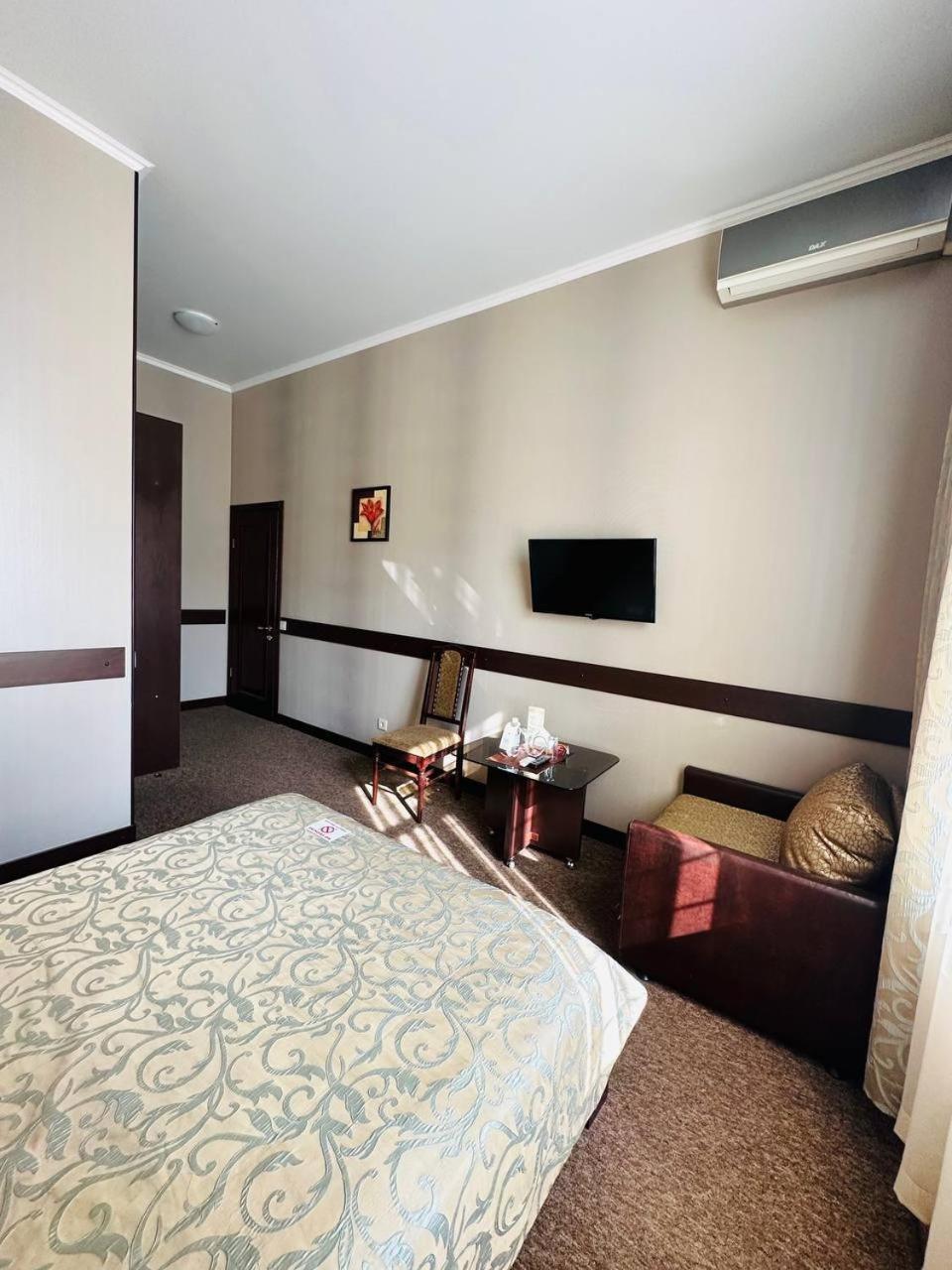 Classic Hotel Κχαρκίβ Εξωτερικό φωτογραφία